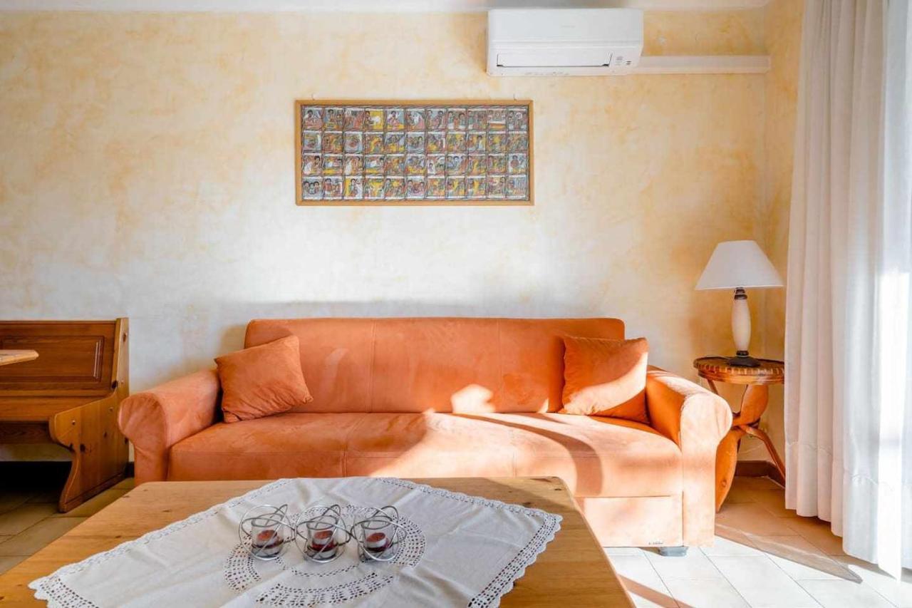 אנטיב Spacious Apartment At A 5 Min Walk From The Beach מראה חיצוני תמונה