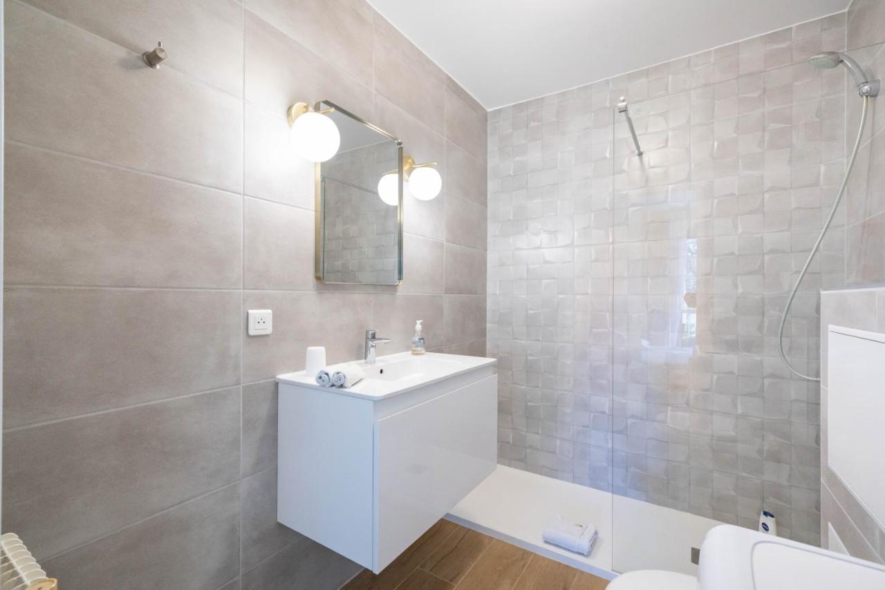 אנטיב Spacious Apartment At A 5 Min Walk From The Beach מראה חיצוני תמונה